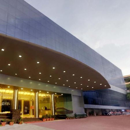 Saj Luciya -A Classified 4 Star Hotel Thiruvananthapuram Zewnętrze zdjęcie