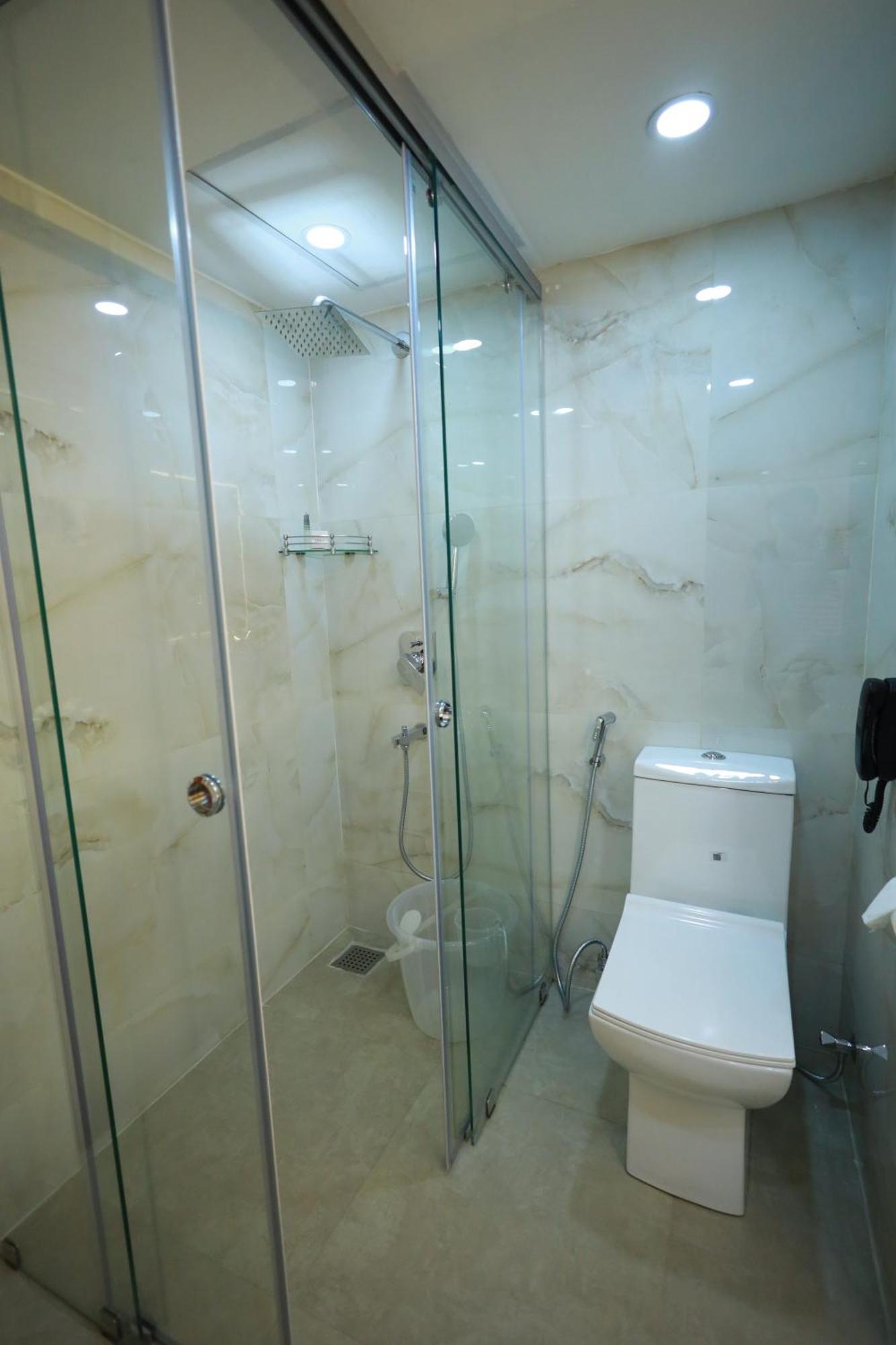 Saj Luciya -A Classified 4 Star Hotel Thiruvananthapuram Zewnętrze zdjęcie